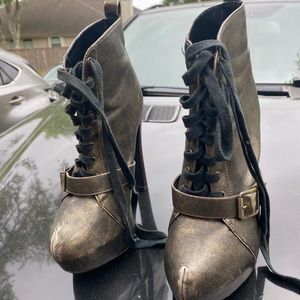 Colin Stuart Super Tall Heels Size 8.5